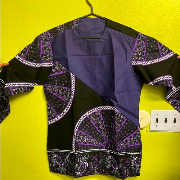 Shirts - Picture 2 of 5